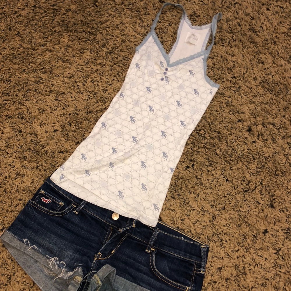 Hollister tank